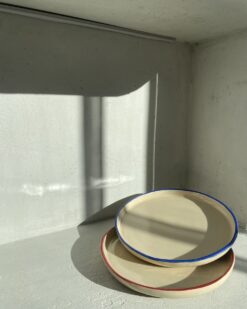 HORIZON LINE dinner plates