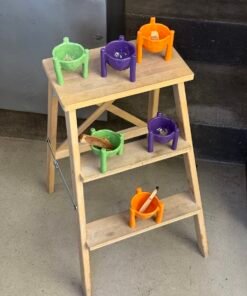 THREE LEGGED smilkalinės